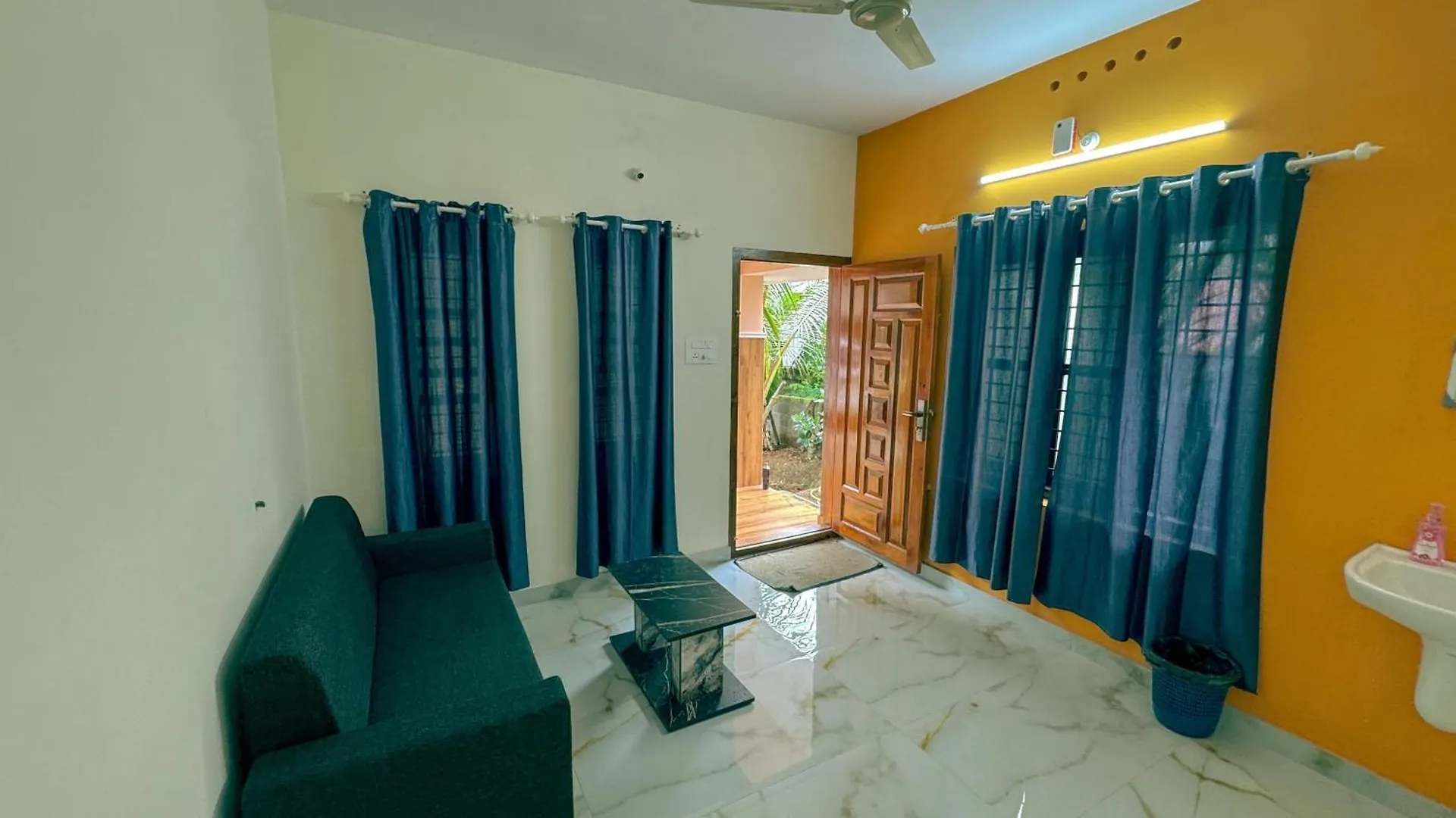 Coco Riva Holiday Apartment Varkala